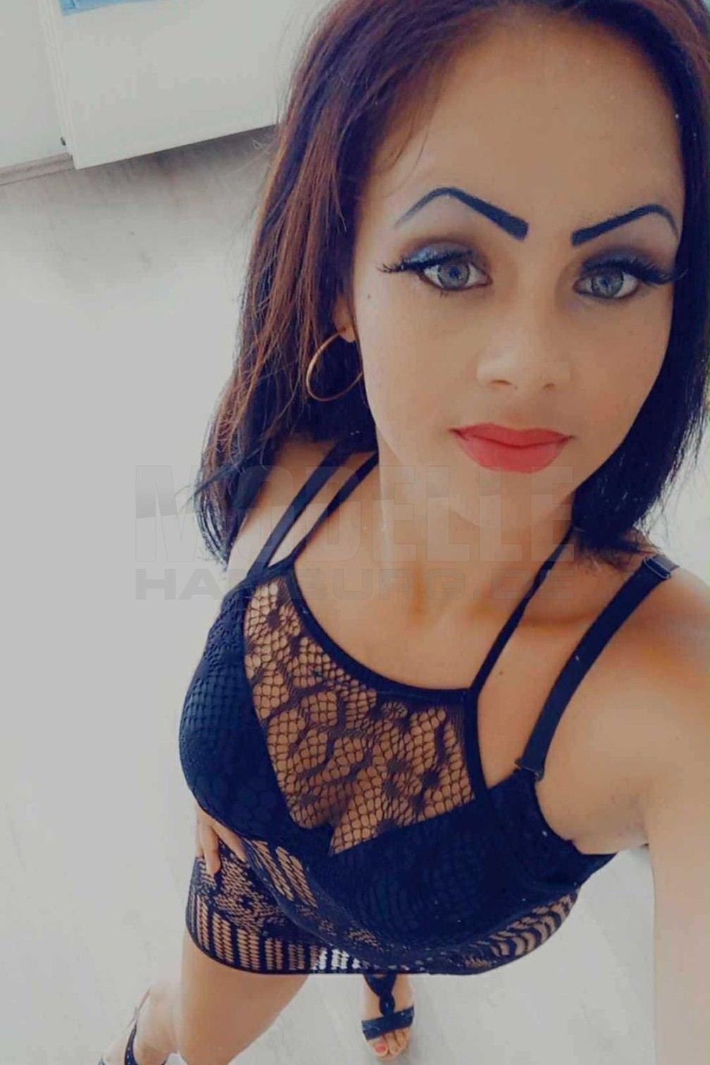 Rubina, 20, 163cm, 55kg, 75 B