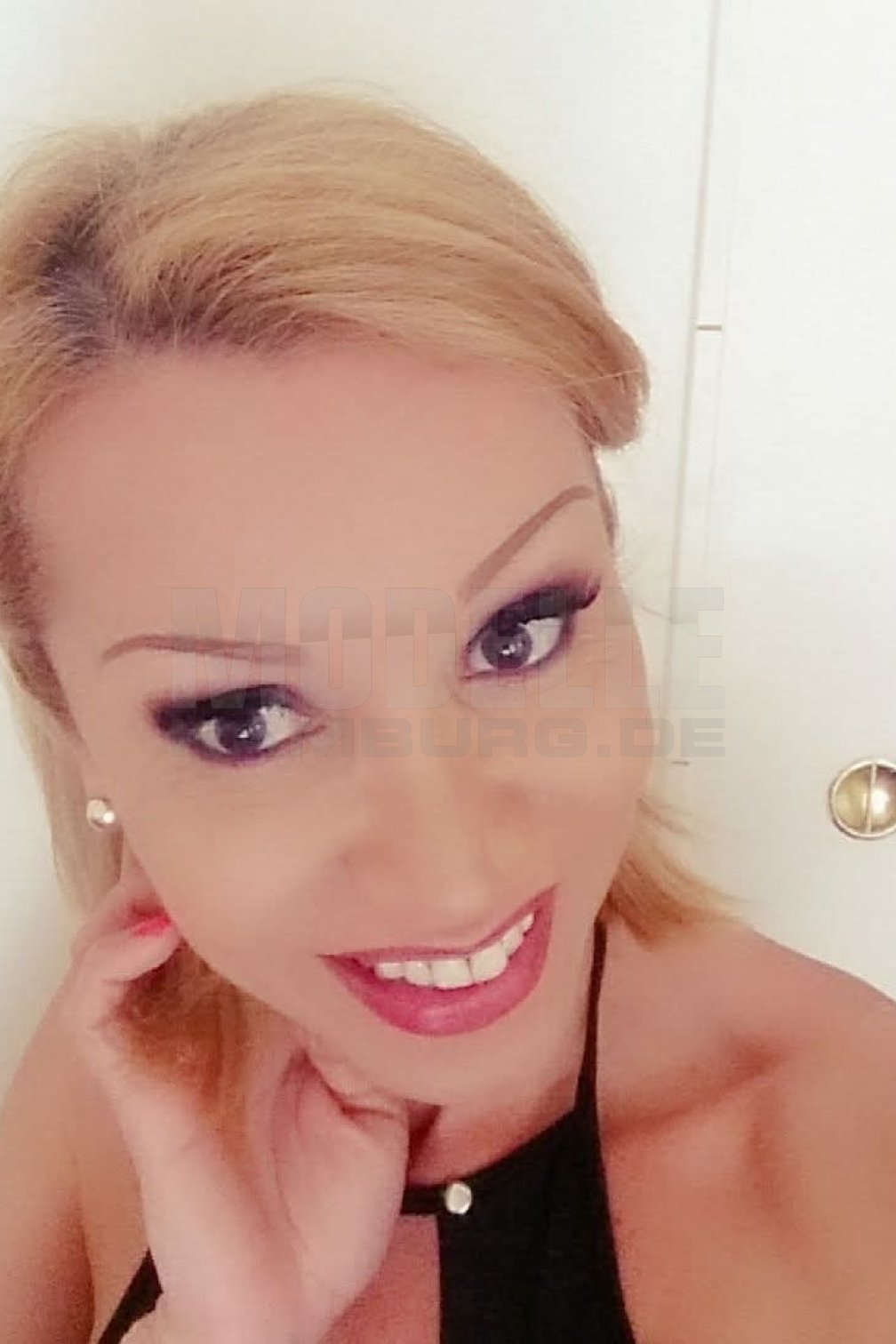 TS Lara, 35, 173cm, 65kg, 80 C