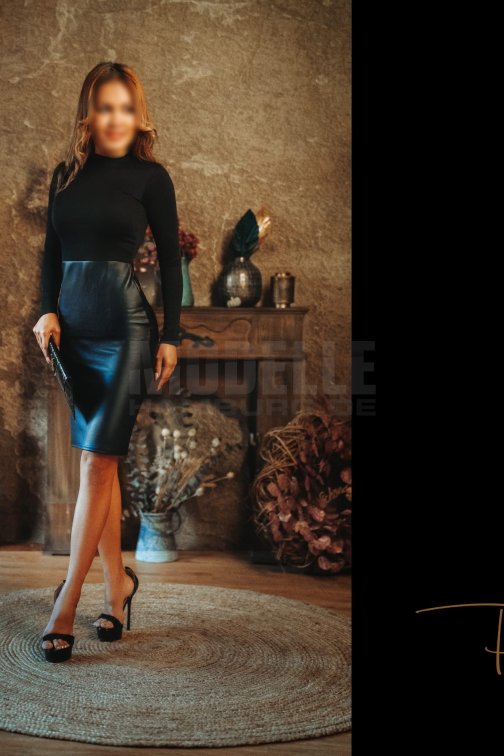 Pia, 40, 168cm, 45kg, 75 C