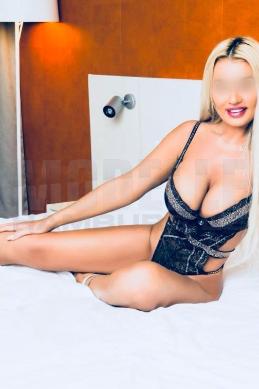 Jessica, 29, 168cm, 55kg, 85 D