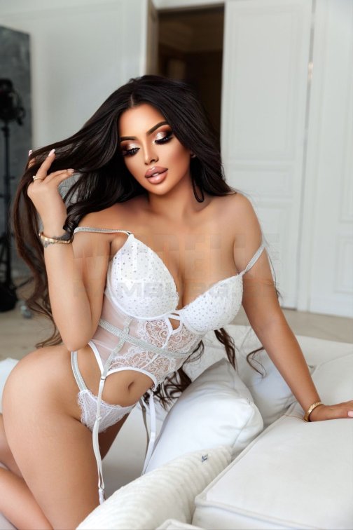 Kamila, 22, 165cm, 45kg, 75 B