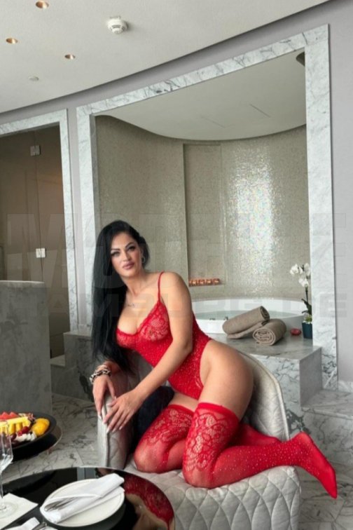 Ariana, 29, 170cm, 59kg, 85 E