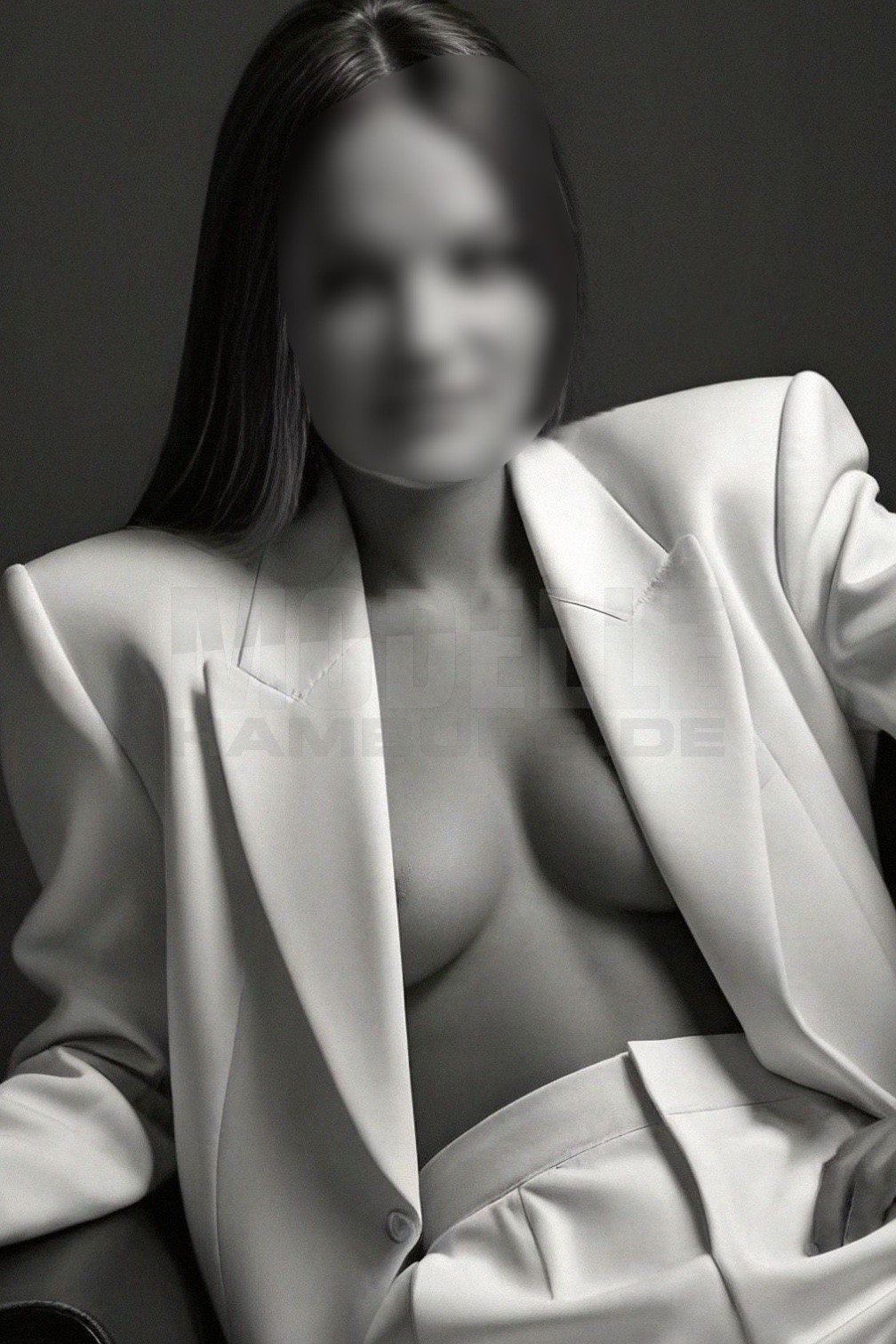 Morgo, 33, 168cm, 61kg, 75 B