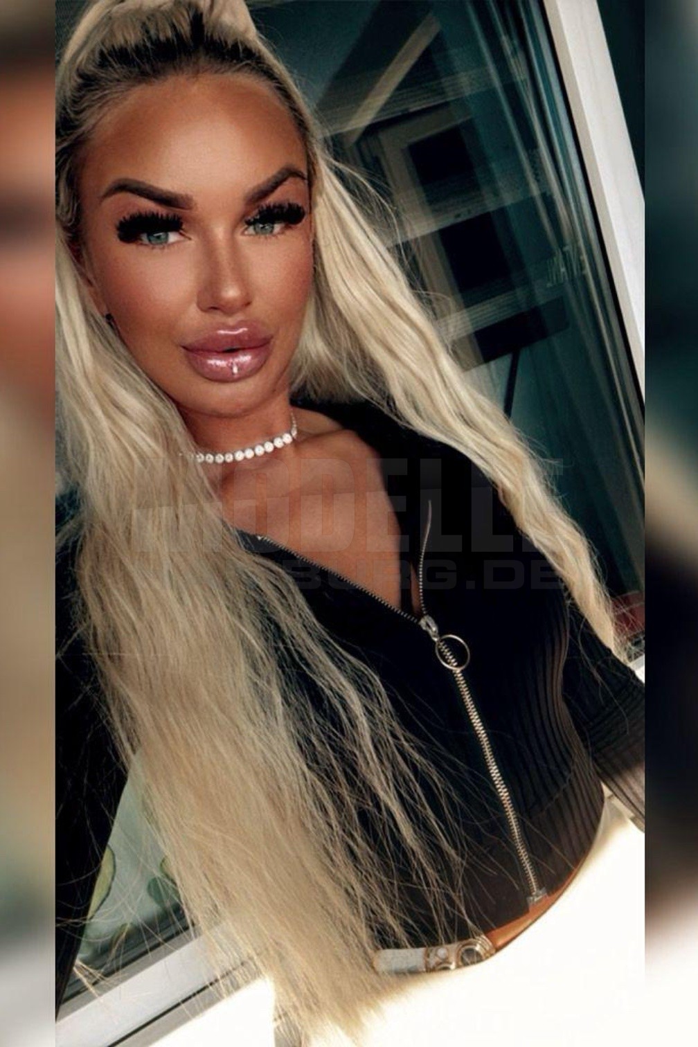 Luna-Marie, 24, 176cm, 59kg, 80 B