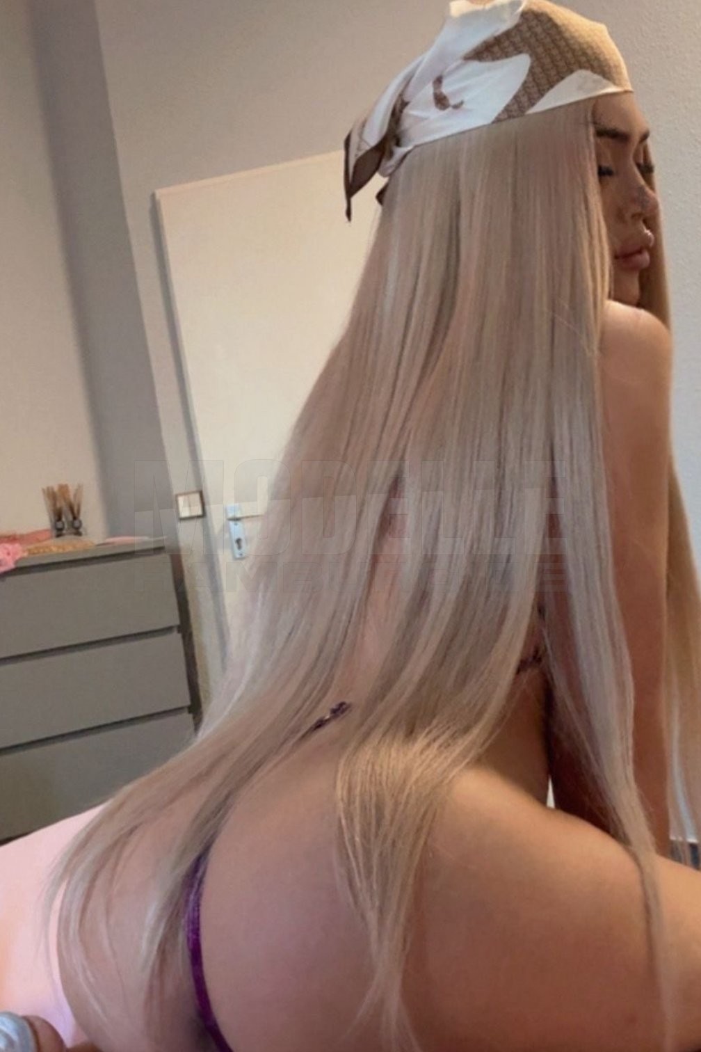 TS KHLOE, 22, 164cm, 62kg, 70 C