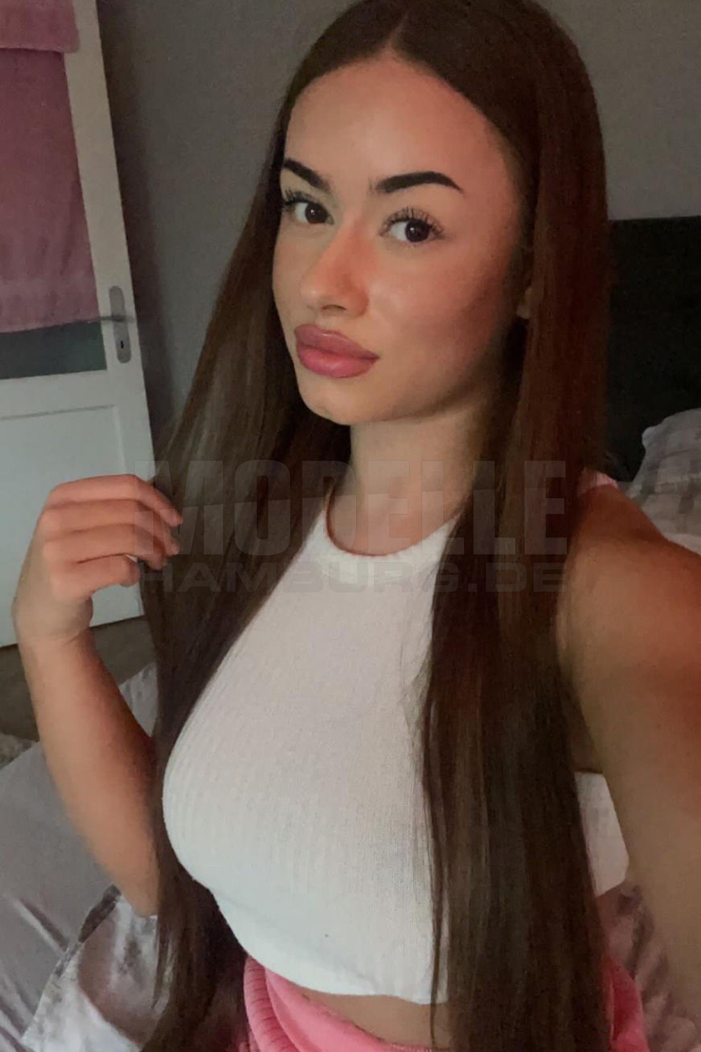 Marie, 20, 160cm, 59kg, 75 D