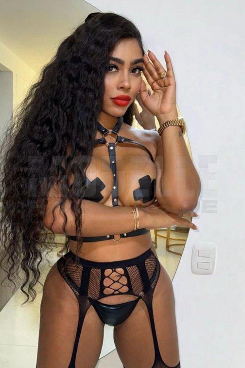 ALICIA party, 25, 166cm, 58kg, 75 D