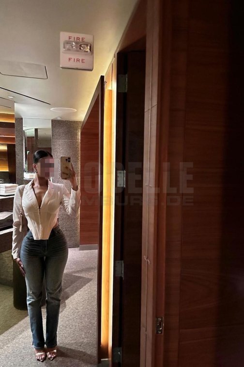 KAYLI PARTY, 25, 158cm, 53kg, 75 DD