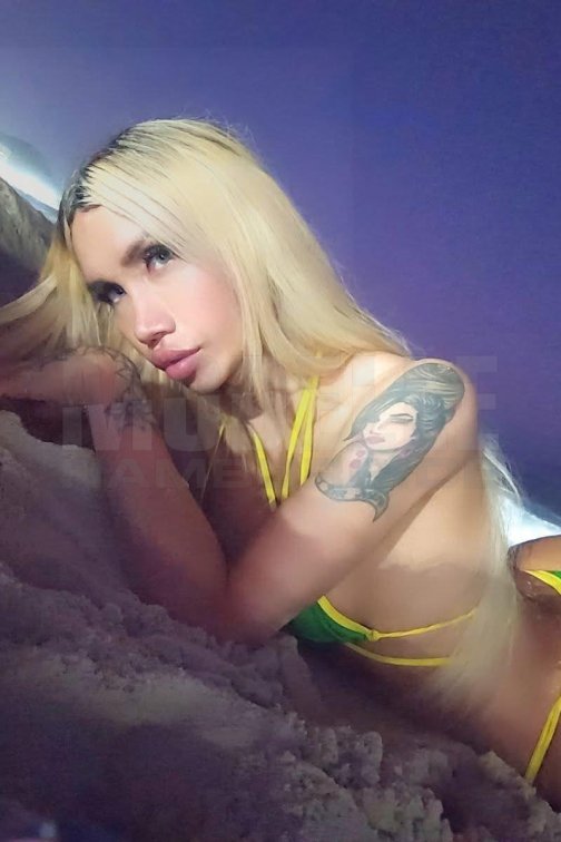 Yvonny Escobar, 25, 169cm, 61kg, 70 C