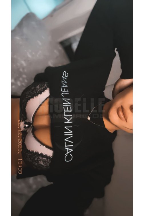 Sophie, 23, 165cm, 70kg, 85 C