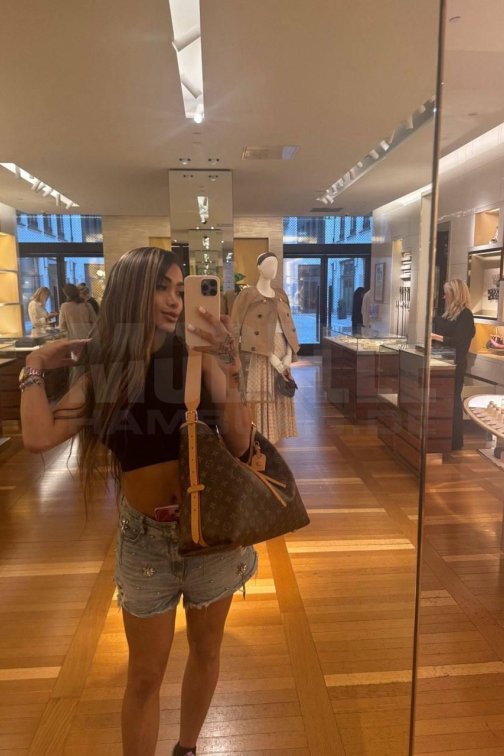 CandyB, 26, 167cm, 62kg, 70 C