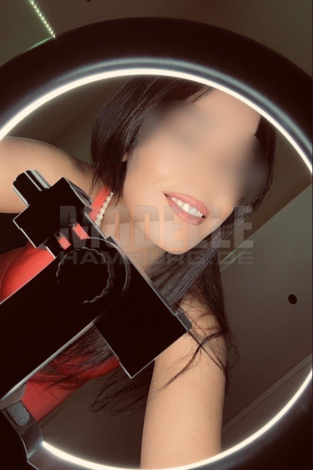 Alessia, 25, 176cm, 60kg, 80 B