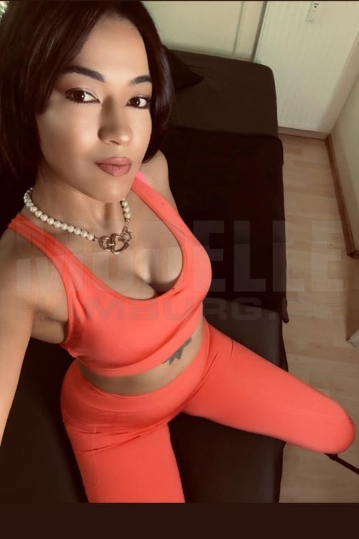 Alessia, 25, 176cm, 60kg, 80 B