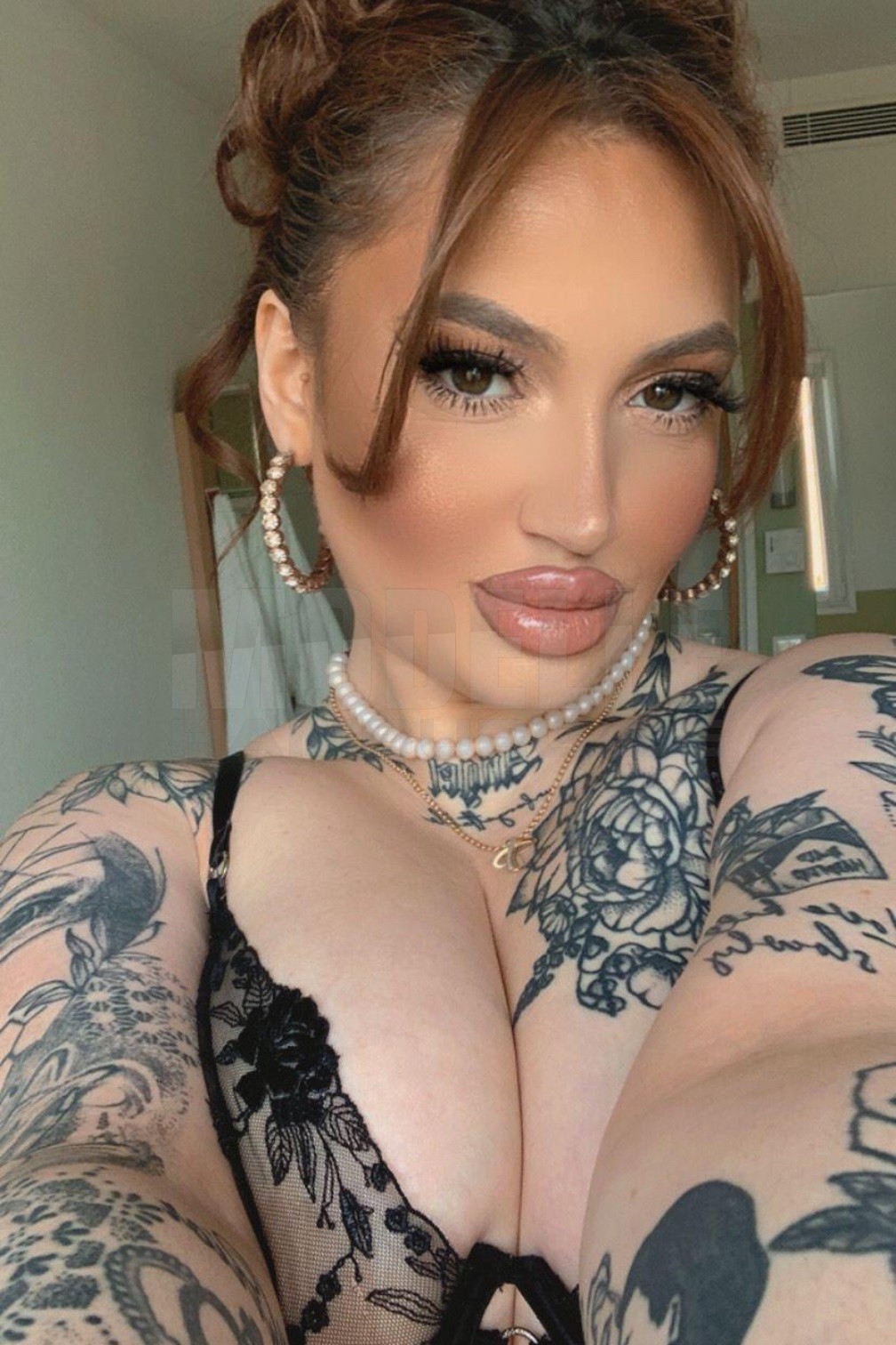 Emily, 24, 165cm, 70kg, 110 E