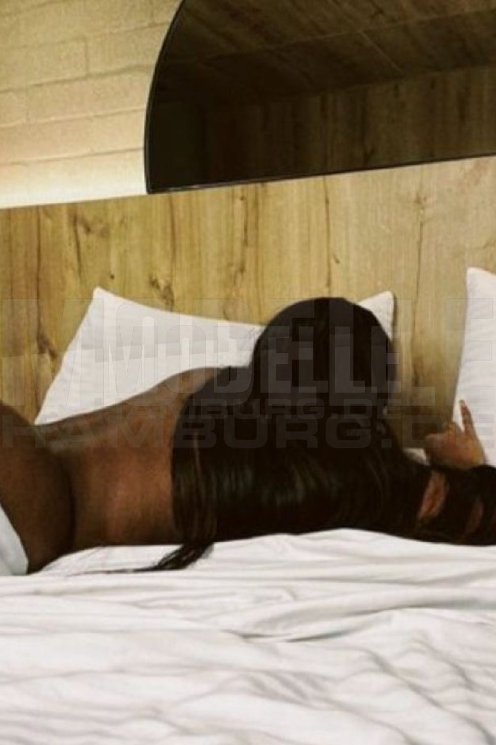 TS BRITANY PARTY, 22, 180cm, 85kg, 75 A