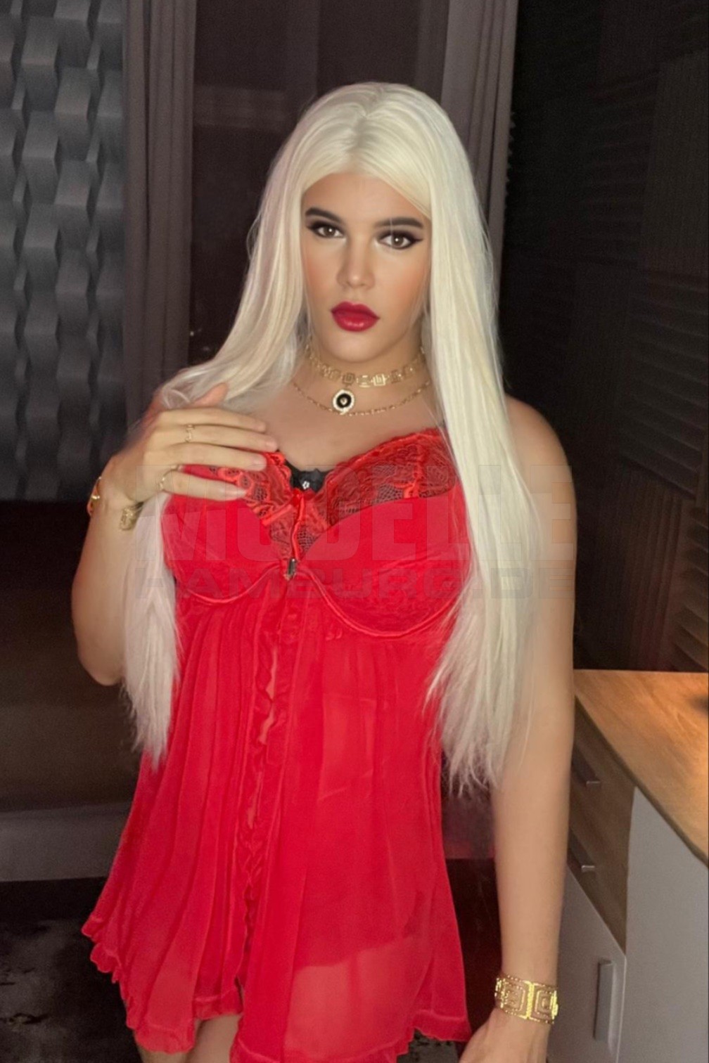 Solange, 26, 169cm, 68kg, 80 B