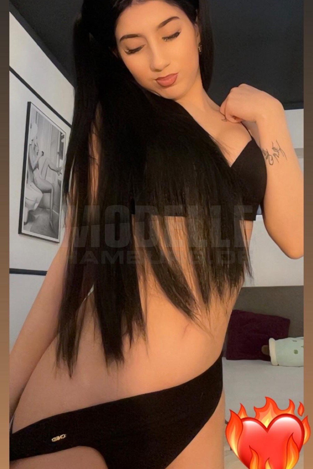 Hela, 18, 166cm, 47kg, 70 B