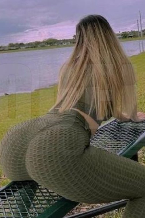 Lilly, 37, 167cm, 59kg, 75 C