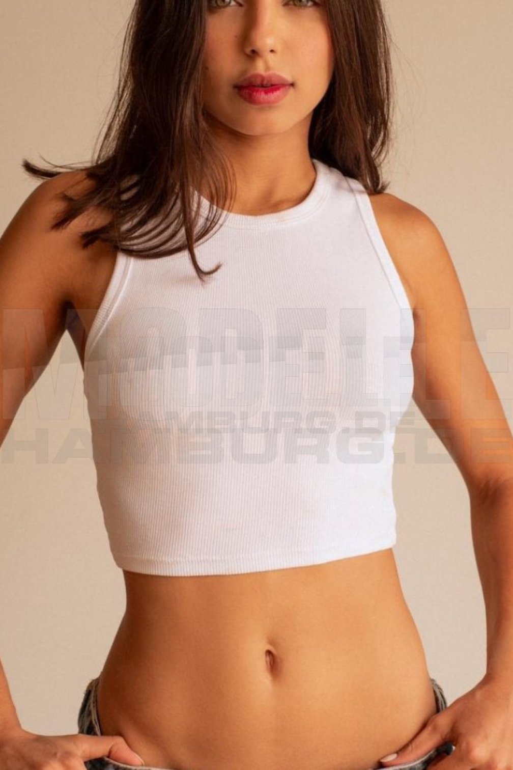 Ana D Armas, 24, 163cm, 45kg, 70 B