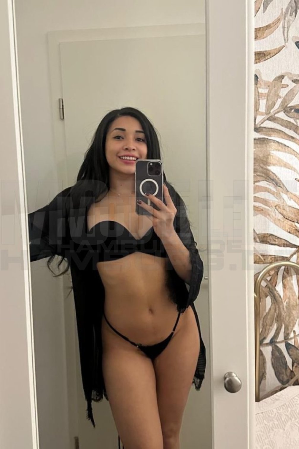 Mia, 25, 163cm, 62kg, 70 C