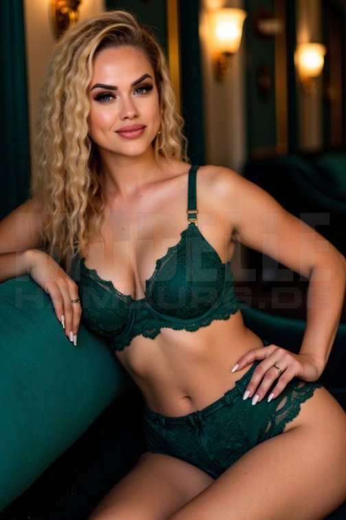 Linda, 26, 169cm, 62kg, 75 C