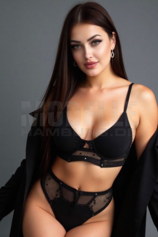 Emily, 27, 168cm, 55kg, 75 C