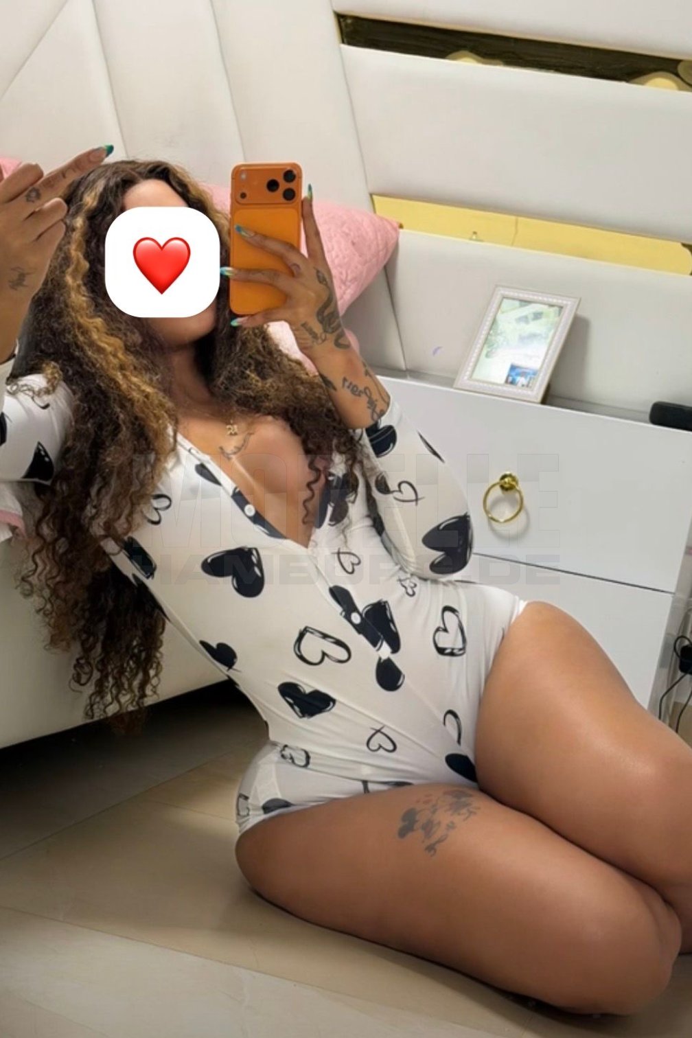 Camilla Party, 29, 164cm, 60kg, 80 C