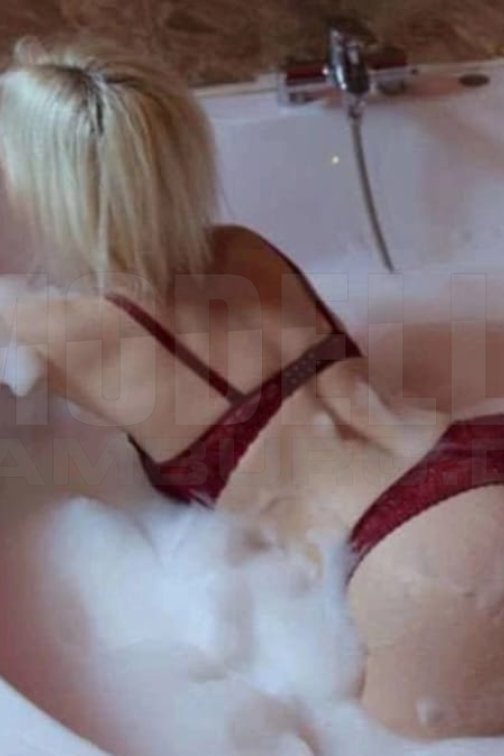 Alex, 35, 165cm, 60kg, 75 B