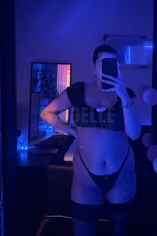 ELLI, 23, 170cm, 65kg, 85 D