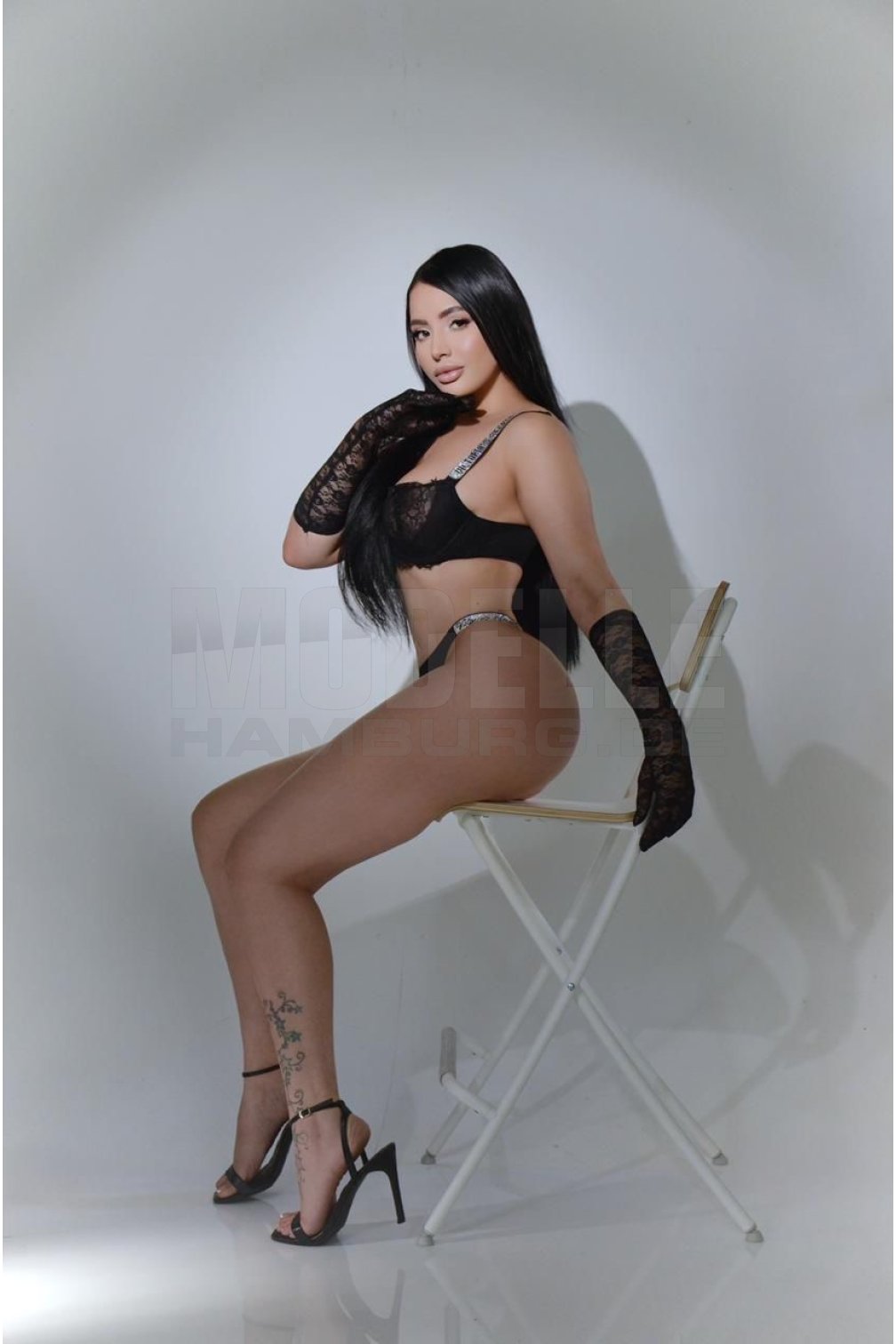 Nicole, 26, 164cm, 62kg, 80 C