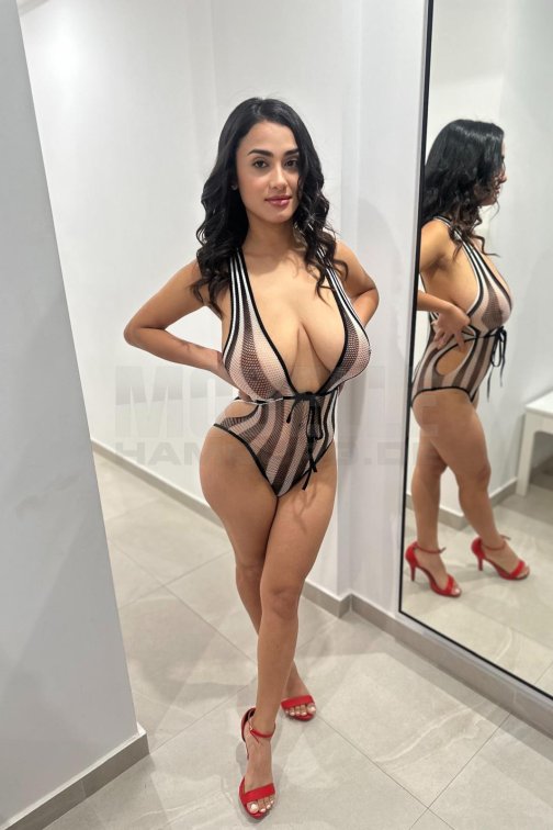 Catalina big Boobs, 26, 169cm, 57kg, 75 D