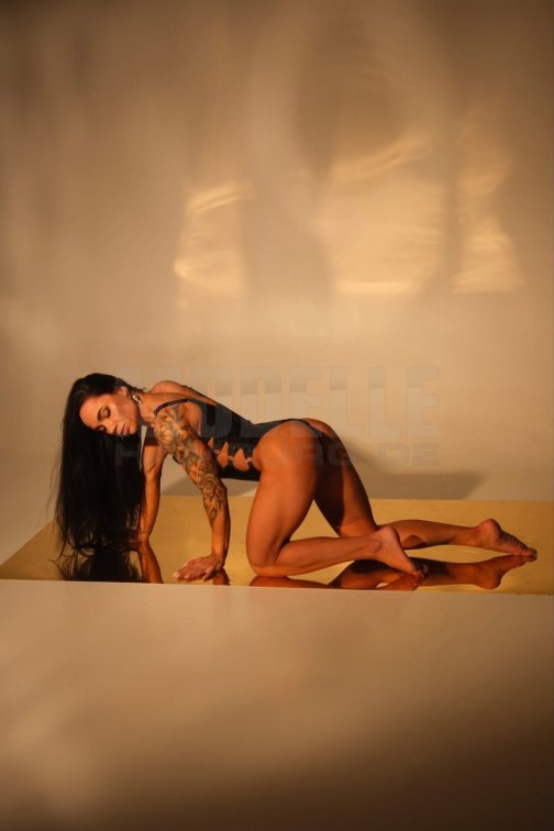 Jasmin, 24, 163cm, 54kg, 75 C