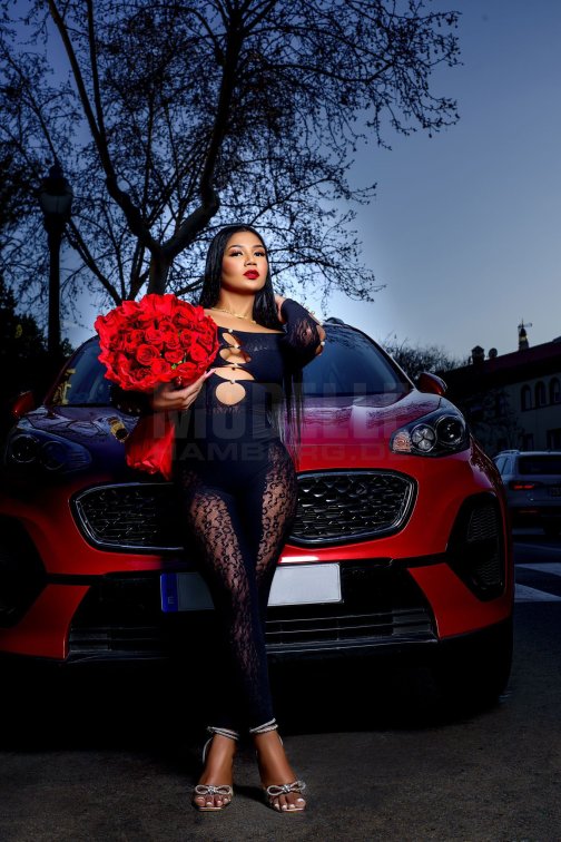 Leila, 25, 165cm, 59kg, 70 C