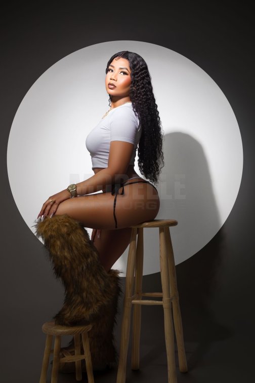 Leila, 25, 165cm, 59kg, 70 C