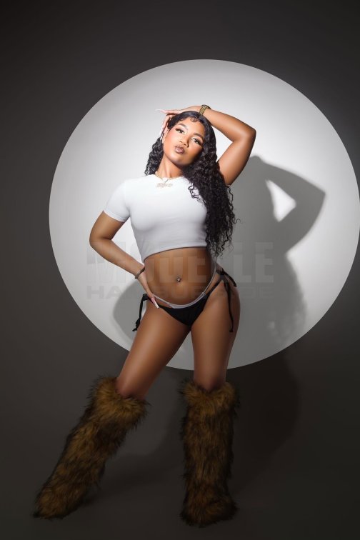 Leila, 25, 165cm, 59kg, 70 C