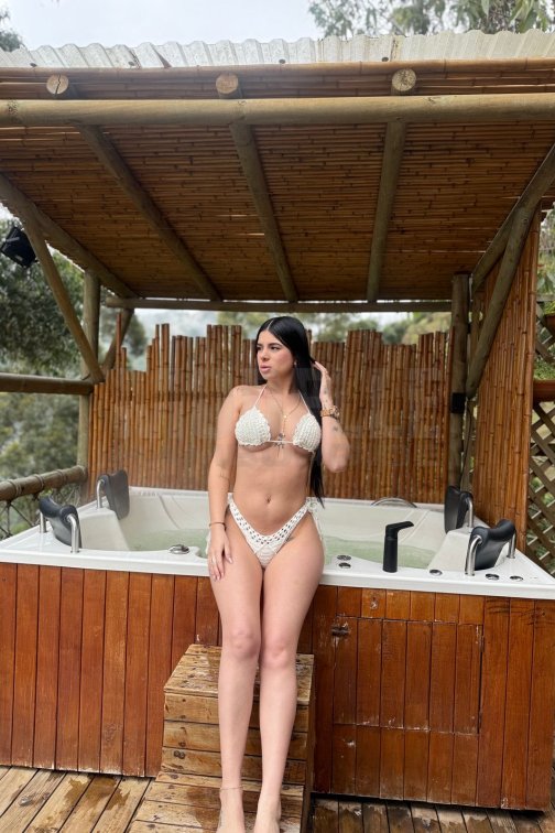 Sarah, 25, 160cm, 50kg, 70 C