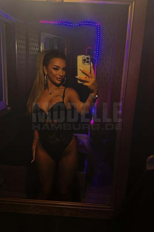 Amalia, 21, 158cm, 55kg, 70 C