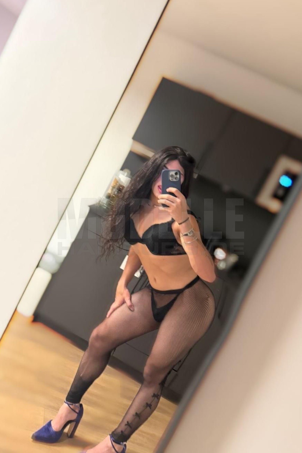 TS-Ambar, 21, 167cm, 61kg, 70 A