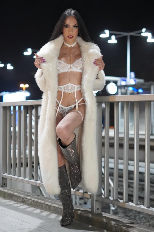 Ts Victoria del Rey, 25, 169cm, 65kg, 75 B