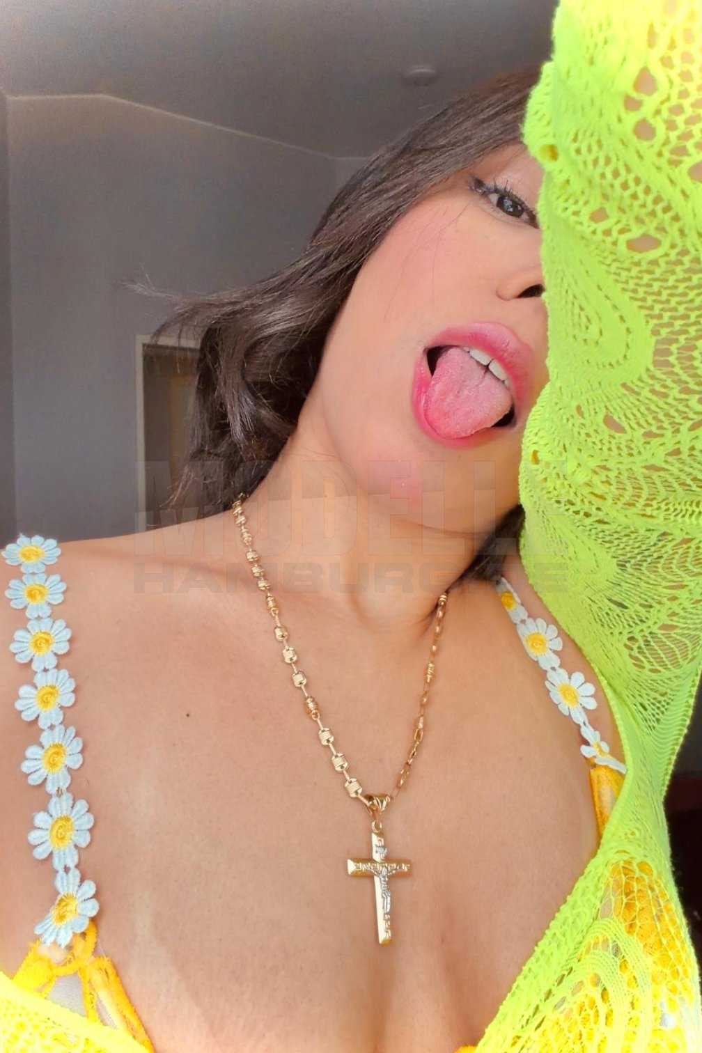 Mariana Party, 25, 164cm, 66kg, 80 B