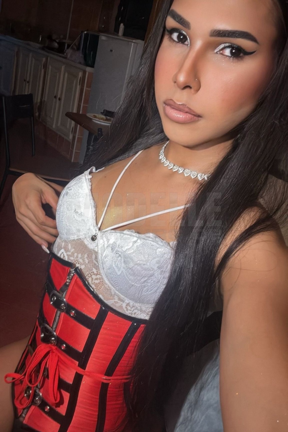 India thayna, 25, 175cm, 65kg, 80 B