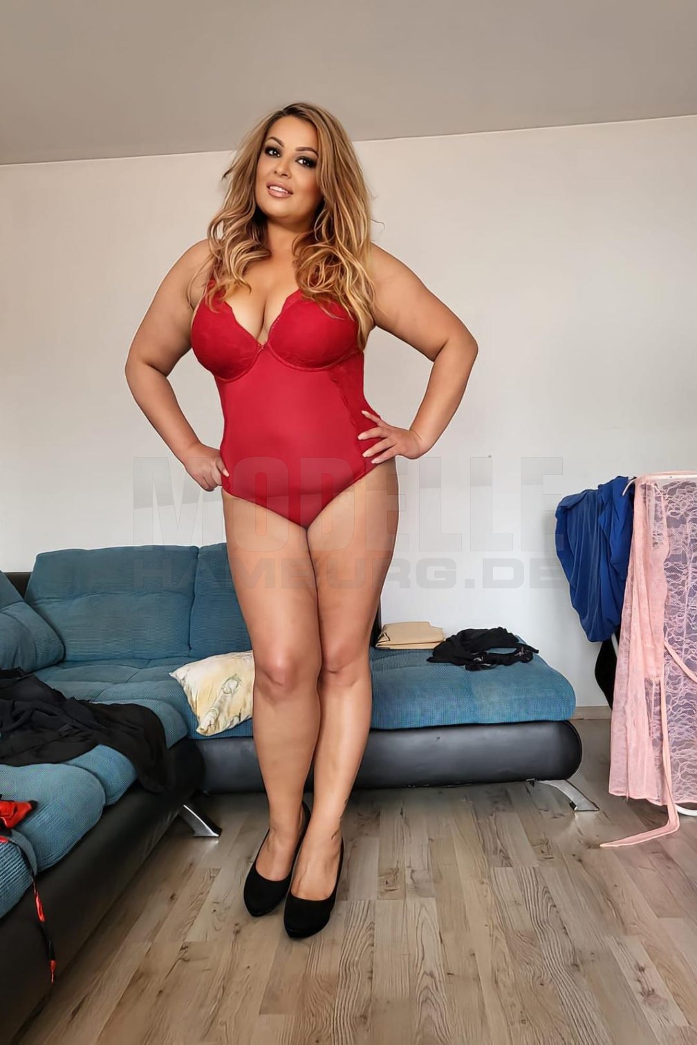 Michelle, 36, 170cm, 78kg, 85 D