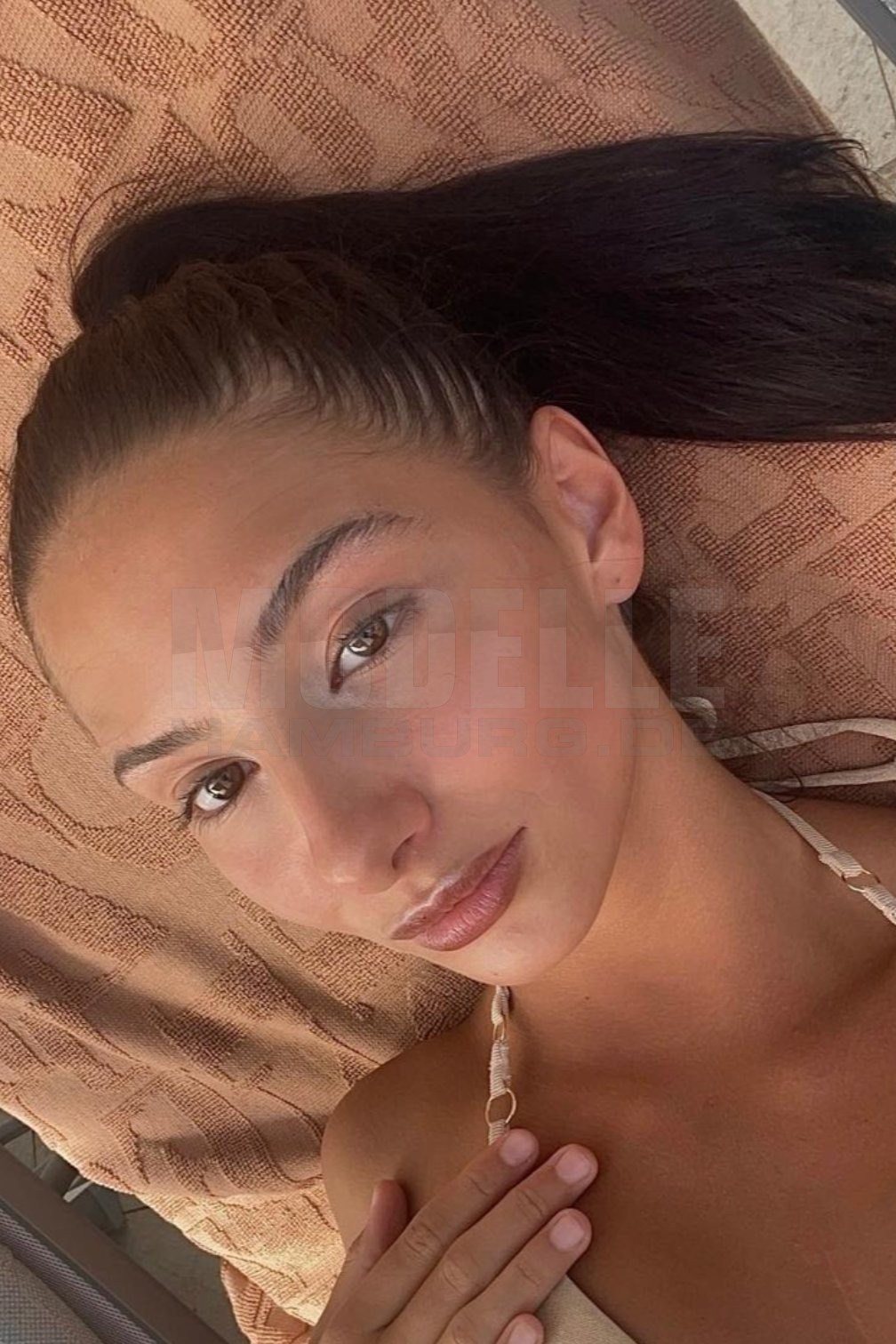 Vicky, 18, 168cm, 47kg, 70 B