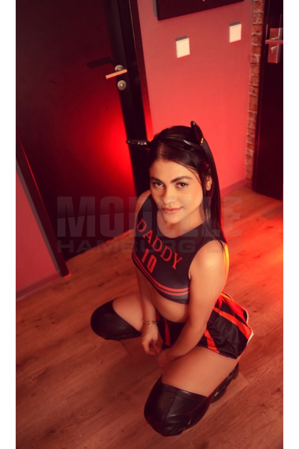 Zara baby party, 23, 60cm, 60kg, 75 B