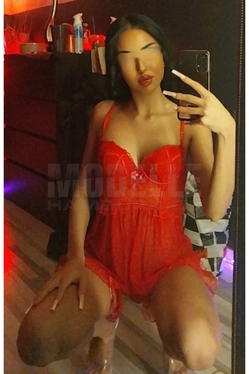 Sara, 21, 162cm, 50kg, 70 A