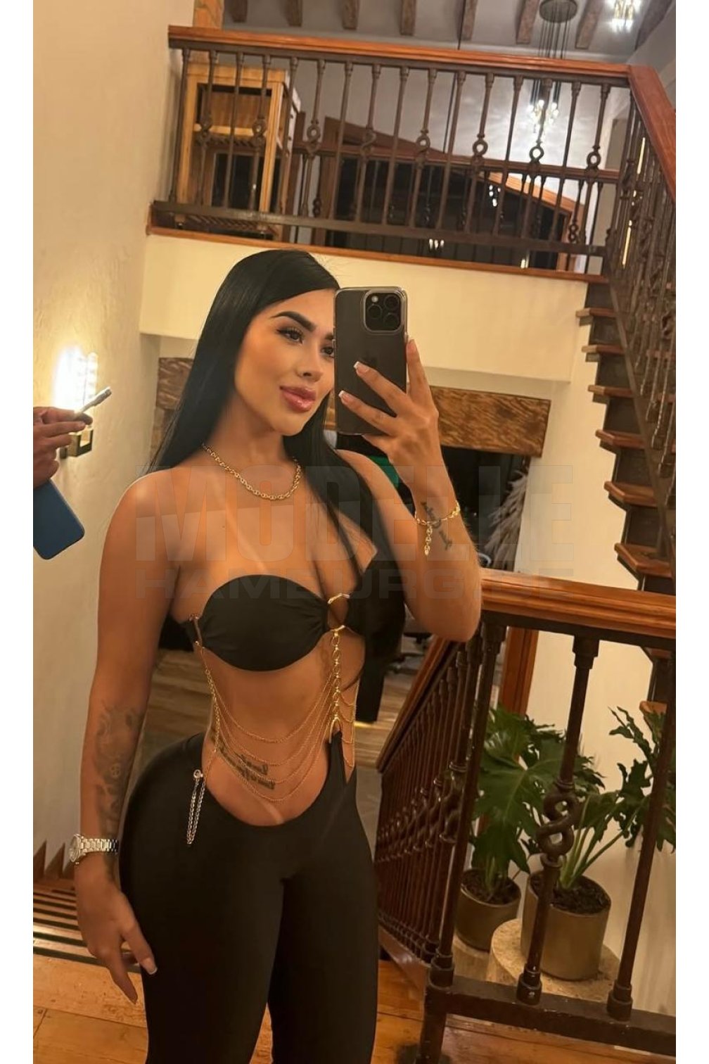 Aris, 22, 175cm, 65kg, 75 C