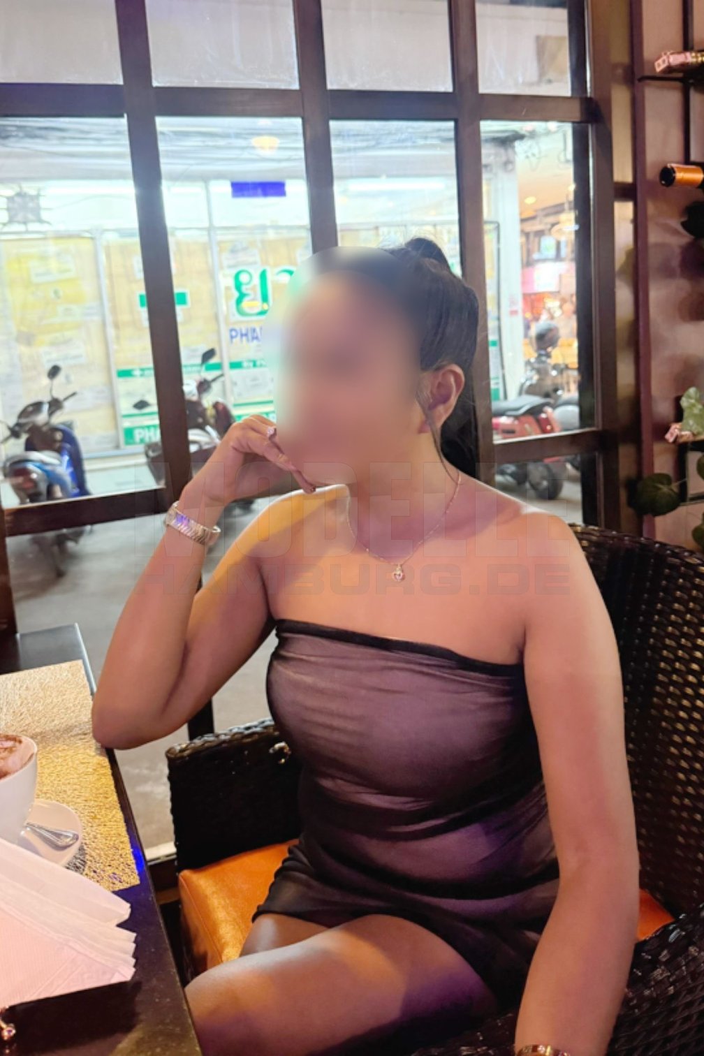 Minny, 150cm, 44kg, 70 B