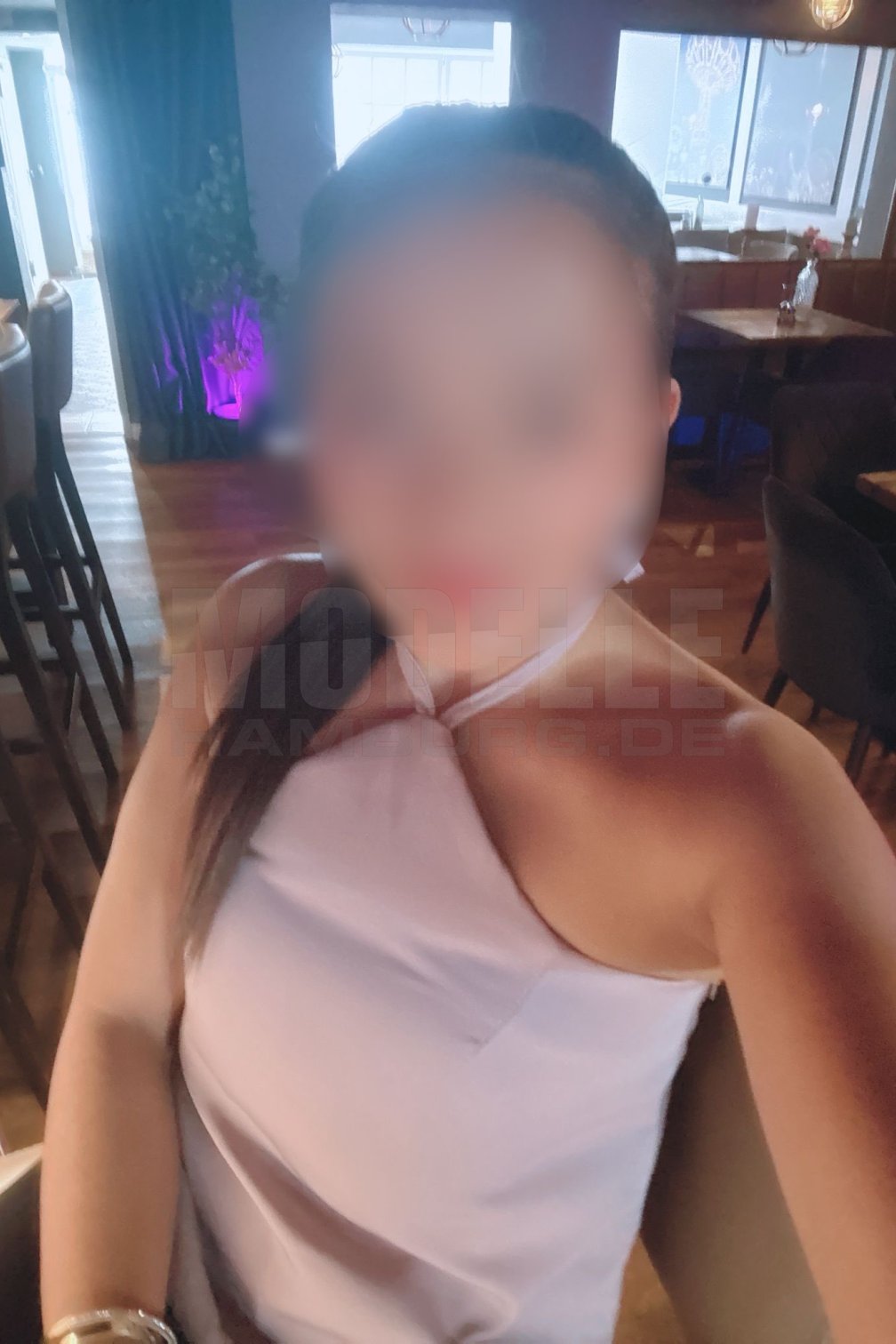 Minny, 150cm, 44kg, 70 B