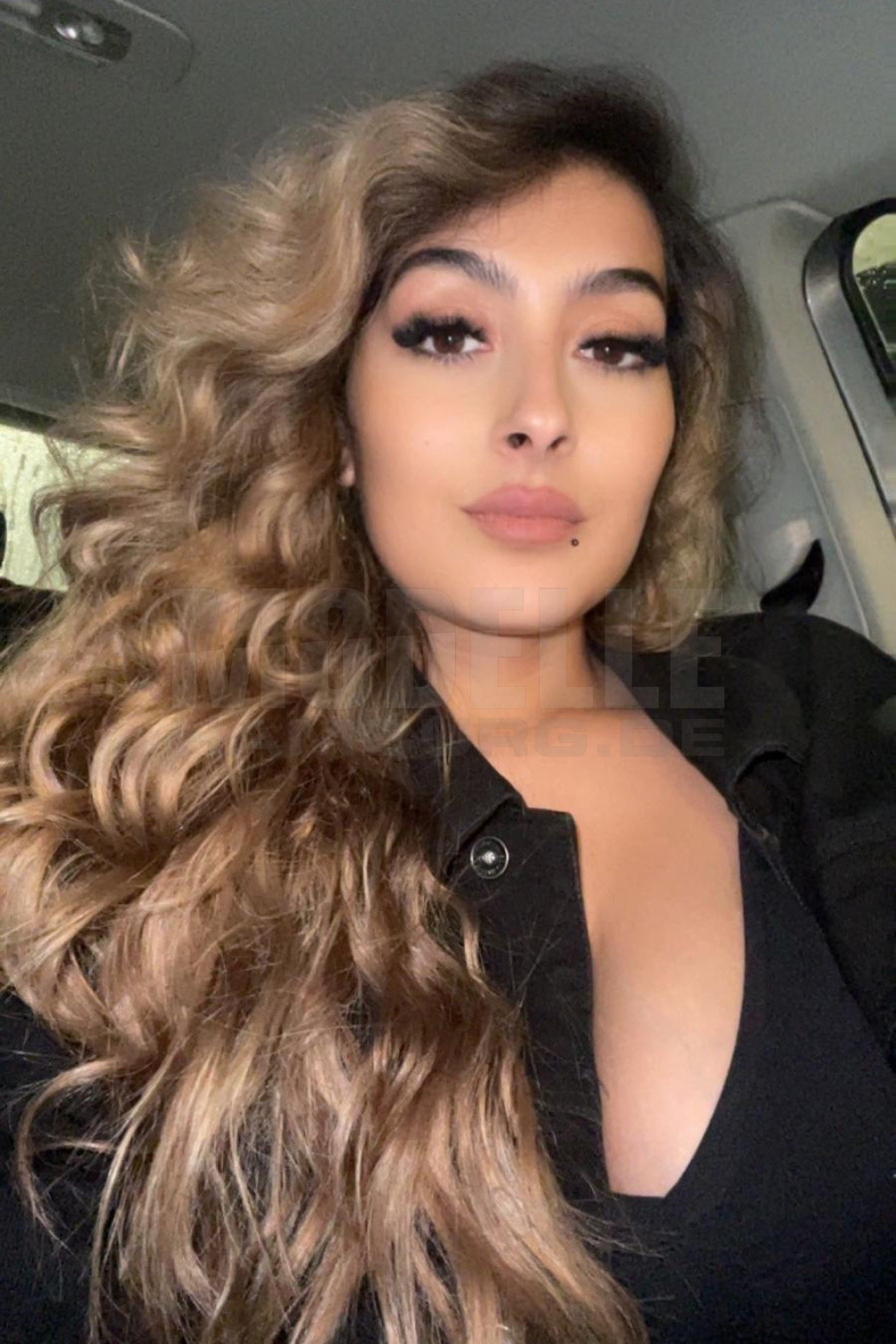 Laura, 24, 170cm, 55kg, 75 C