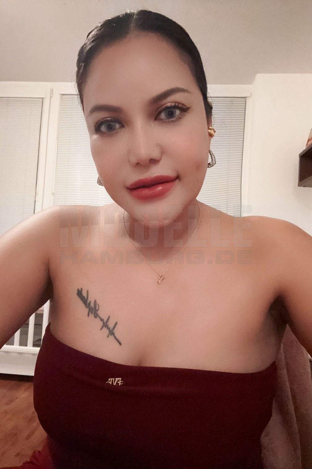 Parry, 35, 165cm, 57kg, 75 C